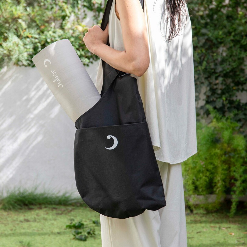 マットを丸めてそのまま収納